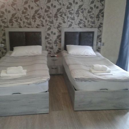 Guest House Uta Tbilisi ภายนอก รูปภาพ