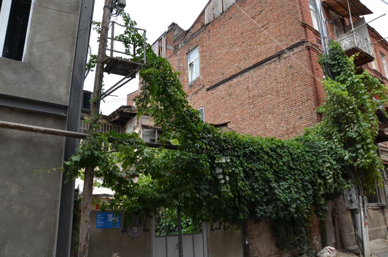 Guest House Uta Tbilisi ภายนอก รูปภาพ
