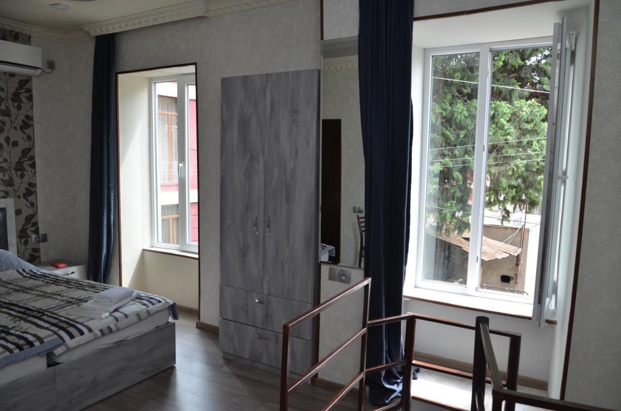 Guest House Uta Tbilisi ภายนอก รูปภาพ