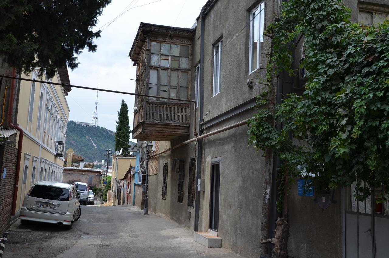 Guest House Uta Tbilisi ภายนอก รูปภาพ