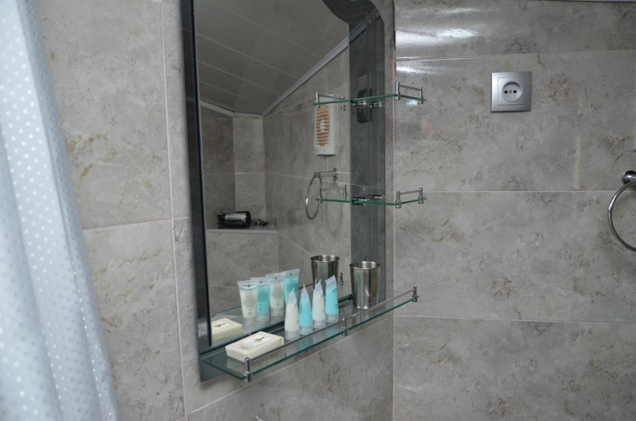 Guest House Uta Tbilisi ภายนอก รูปภาพ